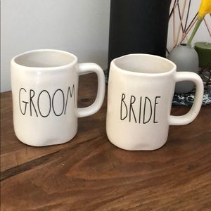 Bride and groom coffee cup set